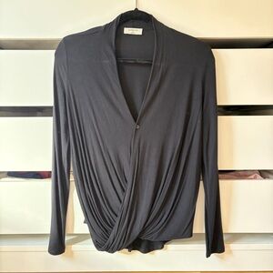 ARITZIA BABATON Black V-Neck Drapey Top XS Runs a Bit Big